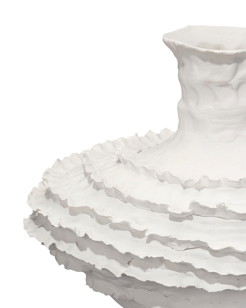 ruffle vase